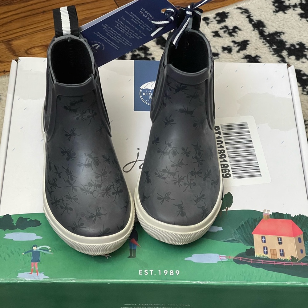 Toddler Rain booties - size 9